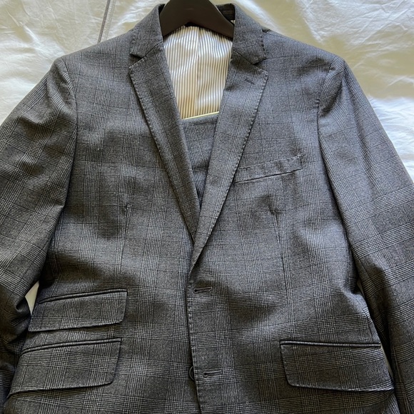Banana Republic Other - Beautiful slim fit wool suit